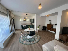 Bright apartment with private parking near Ghent city centre
